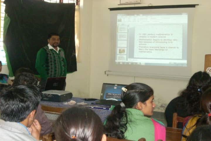 Kumaon Kesari Pt Badridutt Pandey Government Post Graduate College campus in Almora, Uttarakhand, India — photo 2