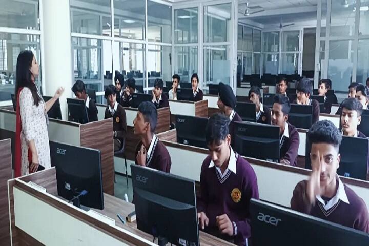 Trinity College campus in Jalandhar, Punjab, India — photo 4