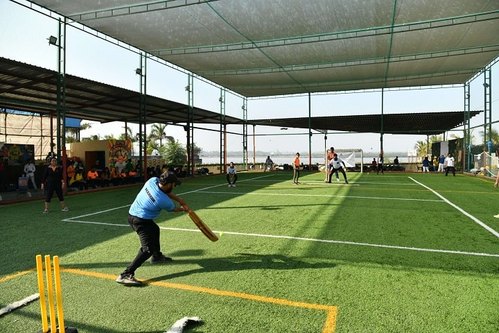 JD Institute of Fashion Technology campus in Surat, Gujarat, India — photo 2