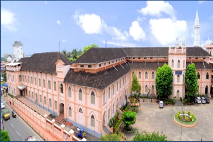 St Thomas College, Thrissur campus in Thrissur, Kerala, India