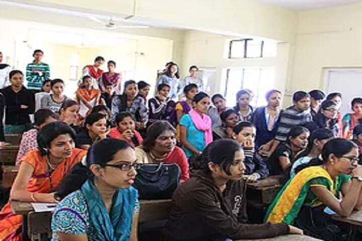 MHHF's Smt Sudhatai Mandke College campus in Pune, Maharashtra, India — photo 6