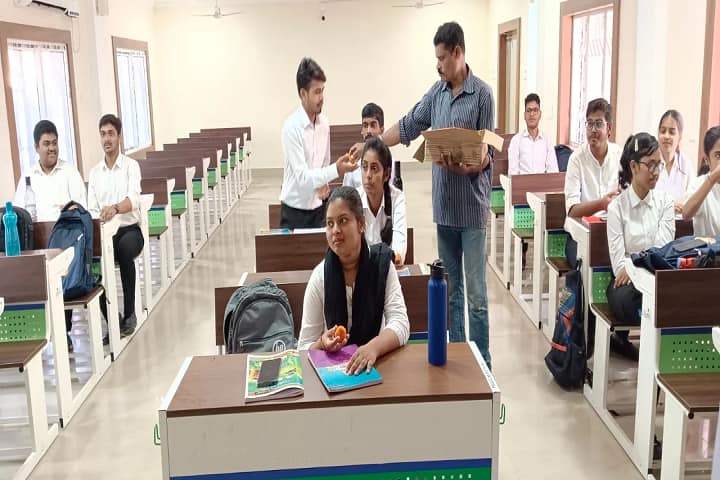 Madhusudan Law University campus in Cuttack, Odisha, India — photo 6