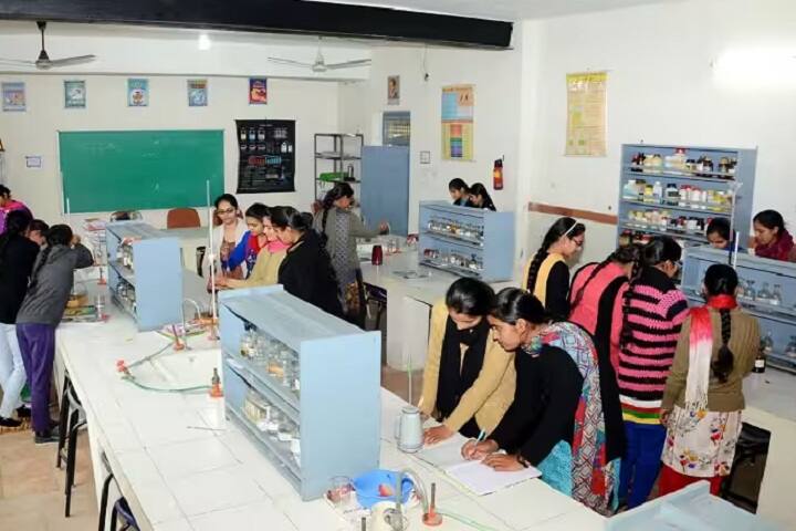 Pt Mohan Lal SD College for Women campus in Gurdaspur, Punjab, India — photo 6