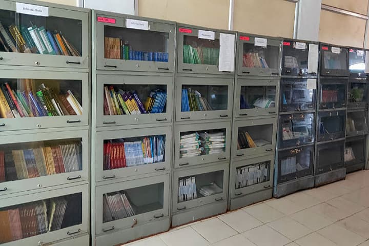 Ravi Institute of Diploma in Pharmacy campus in Nagpur, Maharashtra, India — photo 2