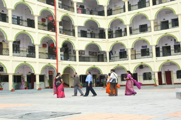 Dr S C Gulhane Prerna College of Commerce campus in Nagpur, Maharashtra, India — photo 3
