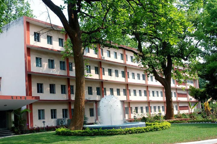 Xavier Institute of Tribal Education College campus in Jamshedpur, Jharkhand, India — photo 3