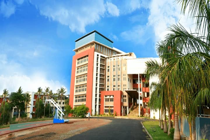 Bishop Jerome Institute campus in Kollam, Kerala, India — photo 1