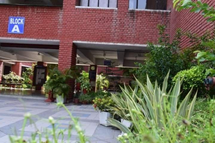 Institute of Home Economics campus in New Delhi, Delhi, India — photo 2