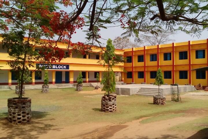 Madhupur College campus in Deoghar, Jharkhand, India — photo 2