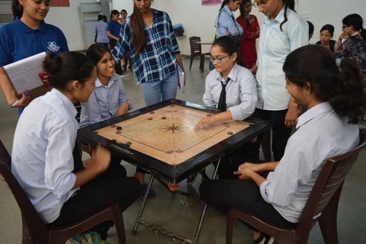Maheshwari Girls PG College campus in Jaipur, Rajasthan, India — photo 3