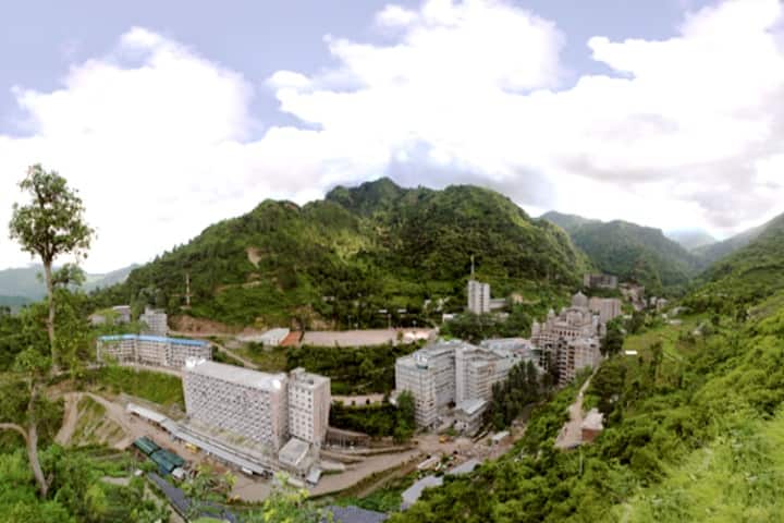 Akal College of Economics Commerce and Management campus in Sirmaur, Himachal Pradesh, India — photo 1