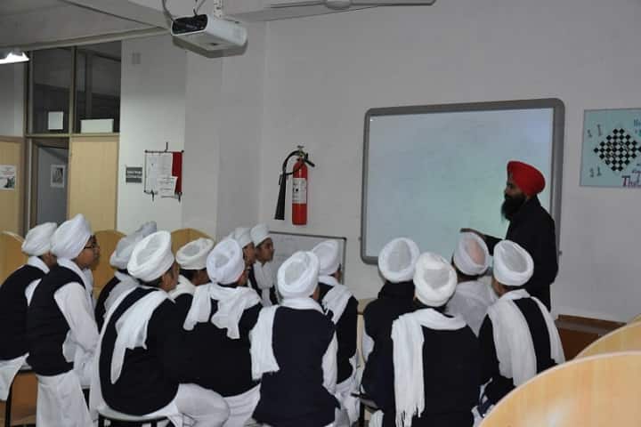 Akal College of Economics Commerce and Management campus in Sirmaur, Himachal Pradesh, India — photo 2