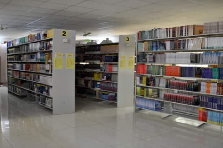 Wellfare Institute of Science Technology and Management campus in Visakhapatnam, Andhra Pradesh, India — photo 6