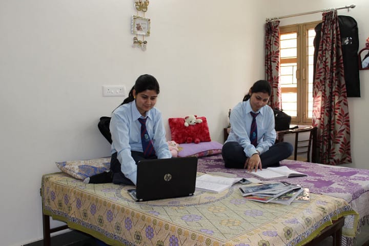 Uttaranchal Institute of Management campus in Dehradun, Uttarakhand, India — photo 6