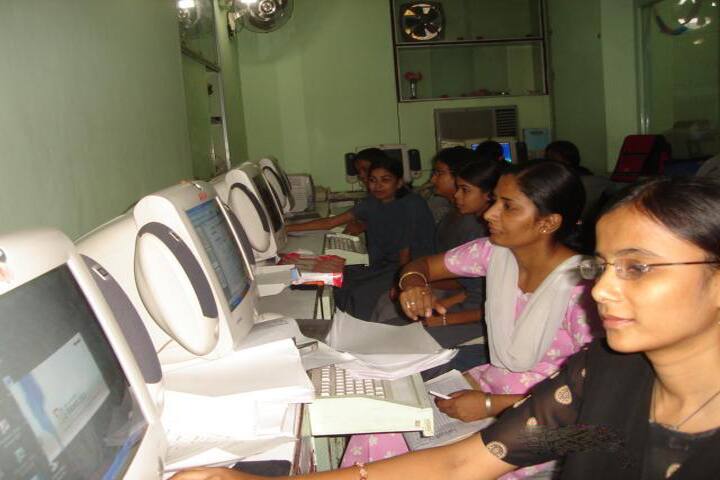Sunderwati Mahila College campus in Bhagalpur, Bihar, India — photo 5