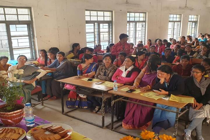 Government MMR Post Graduate College campus in Janjgir, Chhattisgarh, India — photo 6