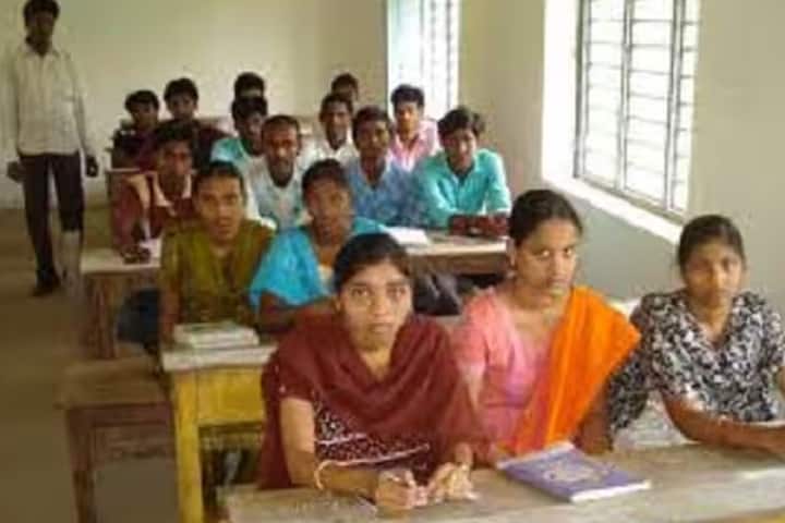 Government Degree College campus in Rajahmundry, Andhra Pradesh, India — photo 3