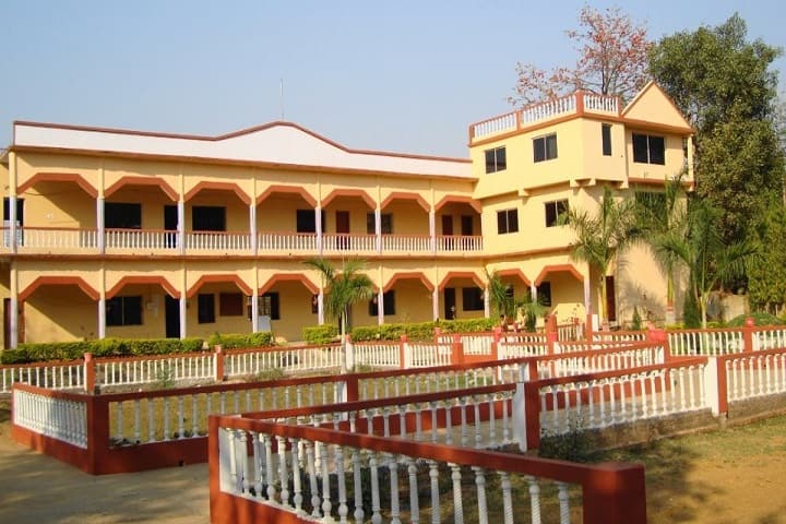 Lal Bahadur Shastri Arts Commerce and Science PG College campus in Janjgir, Chhattisgarh, India — photo 1