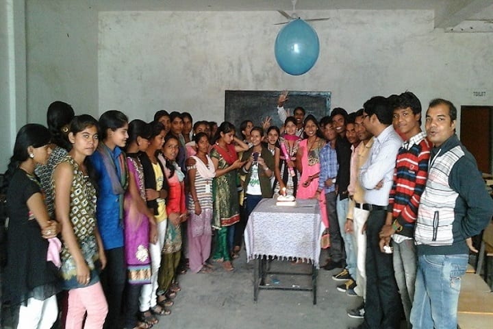 Lal Bahadur Shastri Arts Commerce and Science PG College campus in Janjgir, Chhattisgarh, India — photo 2