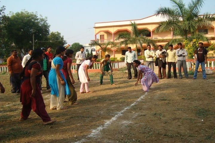 Lal Bahadur Shastri Arts Commerce and Science PG College campus in Janjgir, Chhattisgarh, India — photo 4