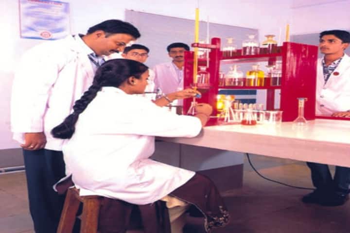 KLE College of Pharmacy campus in Vidyanagar, Karnataka, India — photo 2