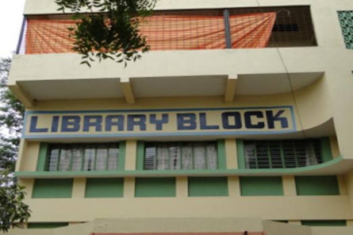 Sri Sai Baba National Degree College campus in Anantapur, Andhra Pradesh, India — photo 5