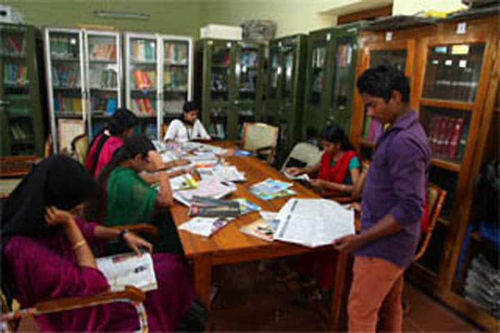 Pookoya Thangal Memorial Government College campus in Perinthalmanna, Kerala, India — photo 5