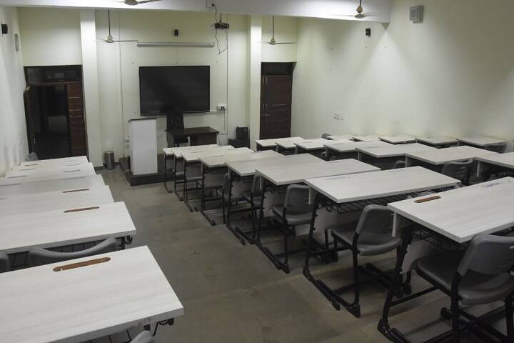 Sant Sohirobanath Ambiye Government College of Arts and Commerce campus in Bardez, Goa, India — photo 3