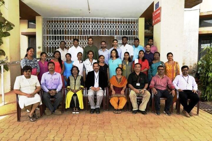 Sant Sohirobanath Ambiye Government College of Arts and Commerce campus in Bardez, Goa, India — photo 4