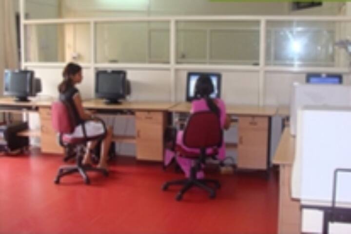 Sant Sohirobanath Ambiye Government College of Arts and Commerce campus in Bardez, Goa, India — photo 5