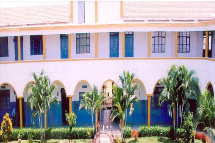 SC Nandimath Law College campus in Bagalkot, Karnataka, India — photo 1