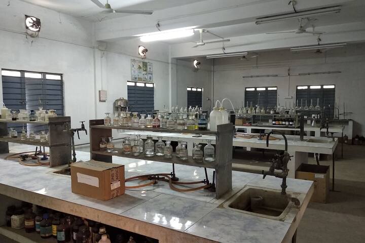 Vivekananda Satavarshiki Mahavidyalaya campus in Manikpara, West Bengal, India — photo 6