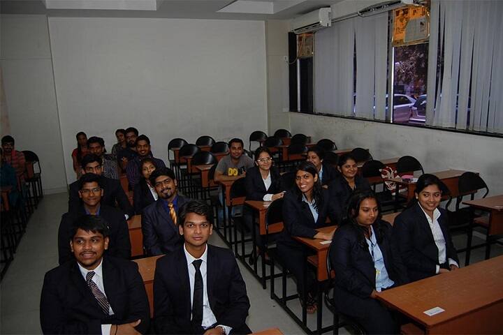Sasmira's Business School campus in Mumbai City, Maharashtra, India — photo 3