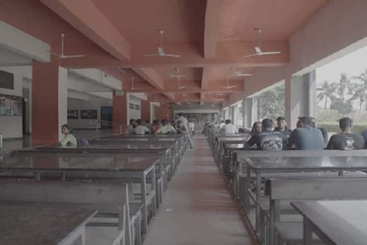 Universal SkillTech University campus in Vasai, Maharashtra, India — photo 3