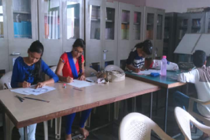 Ambaba Commerce College Maniba Institute of Business Management and Deviba Institute of Computer Application campus in Surat, Gujarat, India — photo 2
