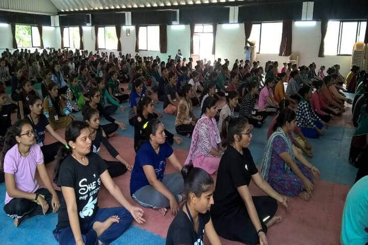 Shree PK Chaudhari Mahila Arts College campus in Gandhinagar, Gujarat, India — photo 3