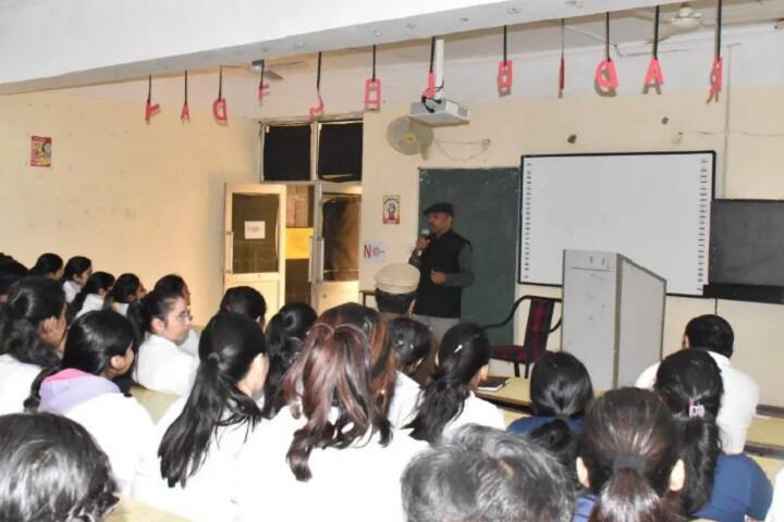 Swami Devi Dyal Institute of Management Studies campus in Panchkula, Haryana, India — photo 5