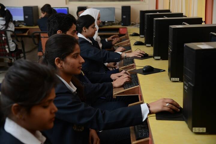Swami Devi Dyal College of Law campus in Barwala, Haryana, India — photo 6