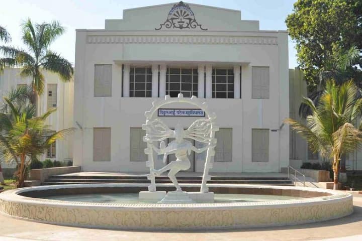 VP and RPTP Science College campus in Anand, Gujarat, India — photo 2