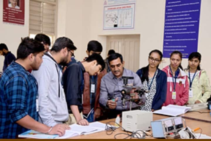 VP and RPTP Science College campus in Anand, Gujarat, India — photo 4