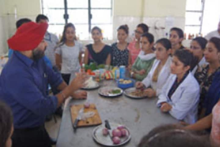 Government College for Women campus in Jammu, Jammu and Kashmir, India — photo 1