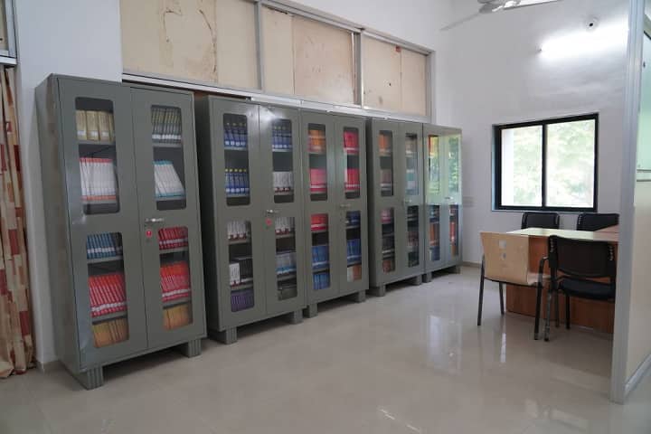Sumandeep Homoeopathic Medical College and Hospital campus in Waghodia, Gujarat, India — photo 2