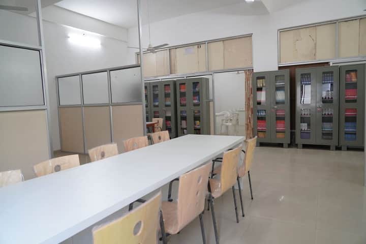 Sumandeep Homoeopathic Medical College and Hospital campus in Waghodia, Gujarat, India — photo 4