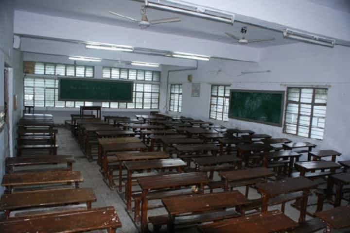 SM Patel College of Home Science campus in Anand, Gujarat, India — photo 4