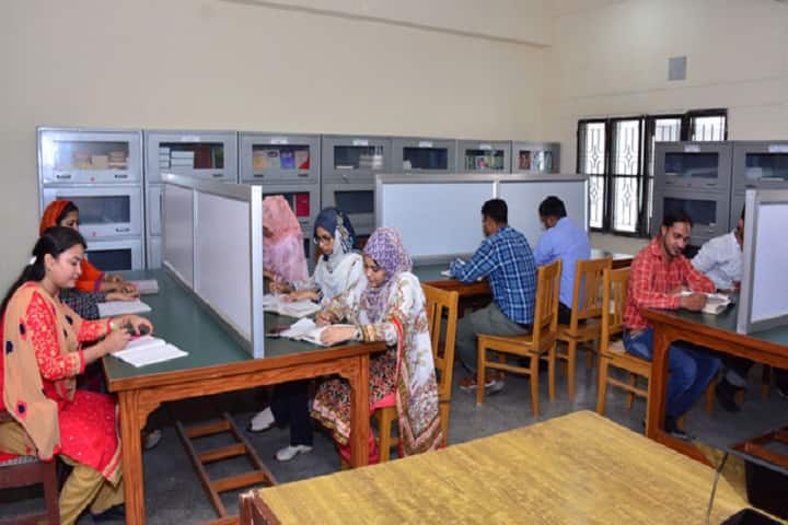 State Takmeel-ut-Tib College and Hospital campus in Lucknow, Uttar Pradesh, India — photo 3