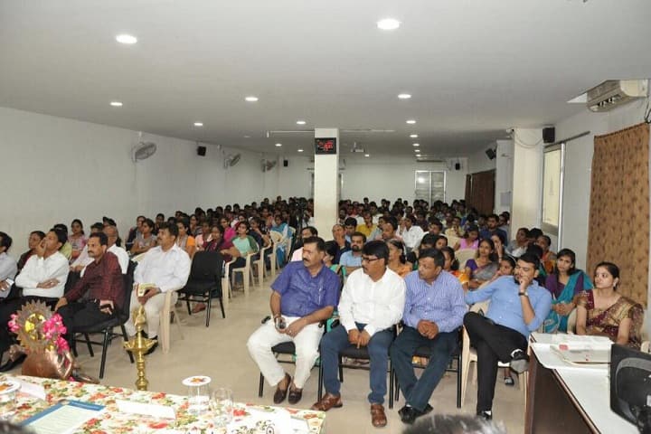 NS Patel Arts College campus in Anand, Gujarat, India — photo 3