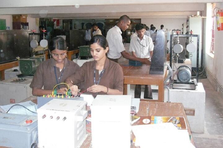 Er Perumal Manimekalai College of Engineering campus in Krishnagiri, Tamil Nadu, India — photo 5