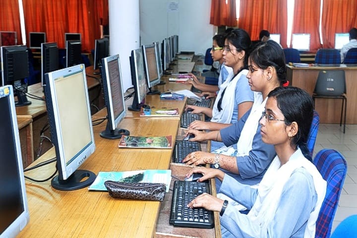 Sagar Institute of Technology and Management campus in Barabanki, Uttar Pradesh, India — photo 4