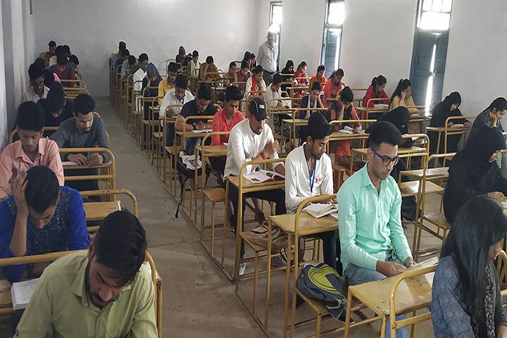 Saifia College of Arts and Commerce campus in Bhopal, Madhya Pradesh, India — photo 2