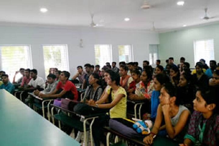 Anand Arts College campus in Anand, Gujarat, India — photo 4
